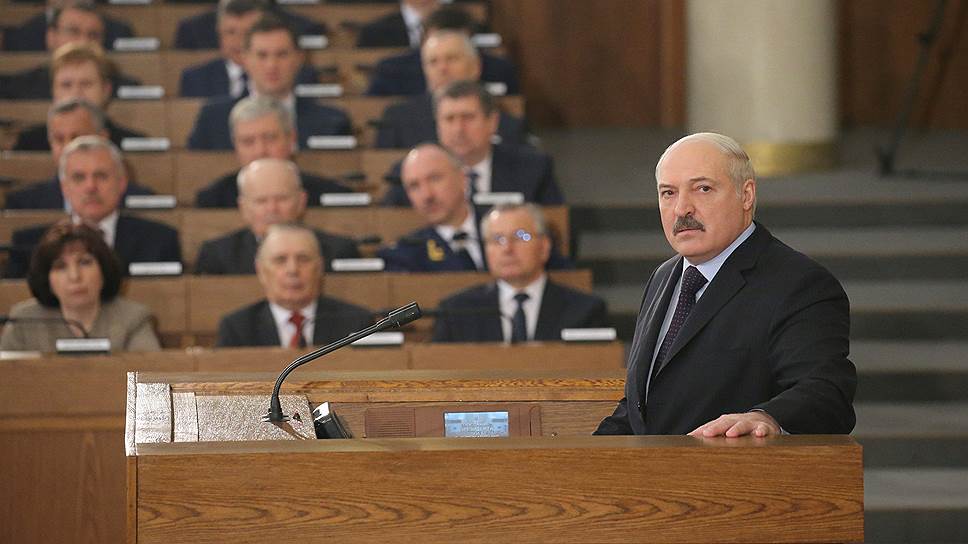 В обращении к народу Александр Лукашенко вышел на глобальный уровень