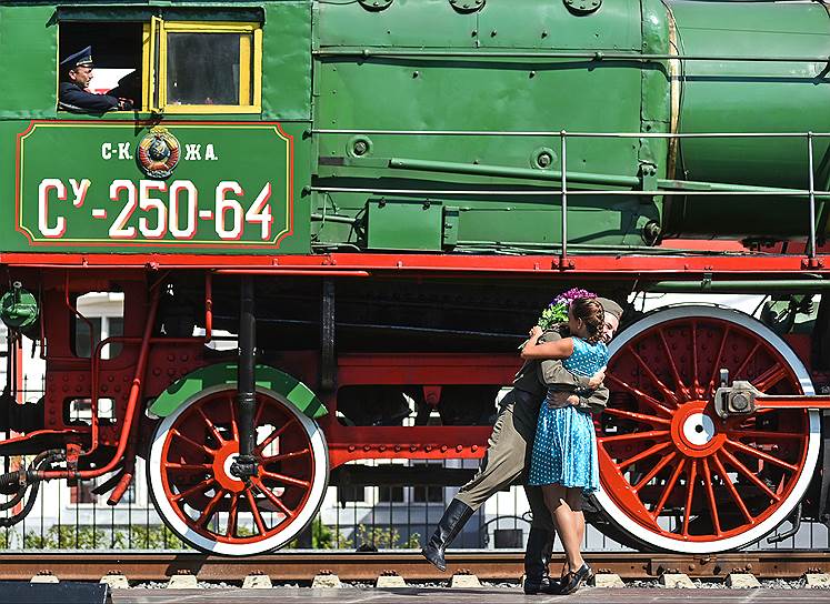 Парад паровозов в Москве, посвященный Дню железнодорожника