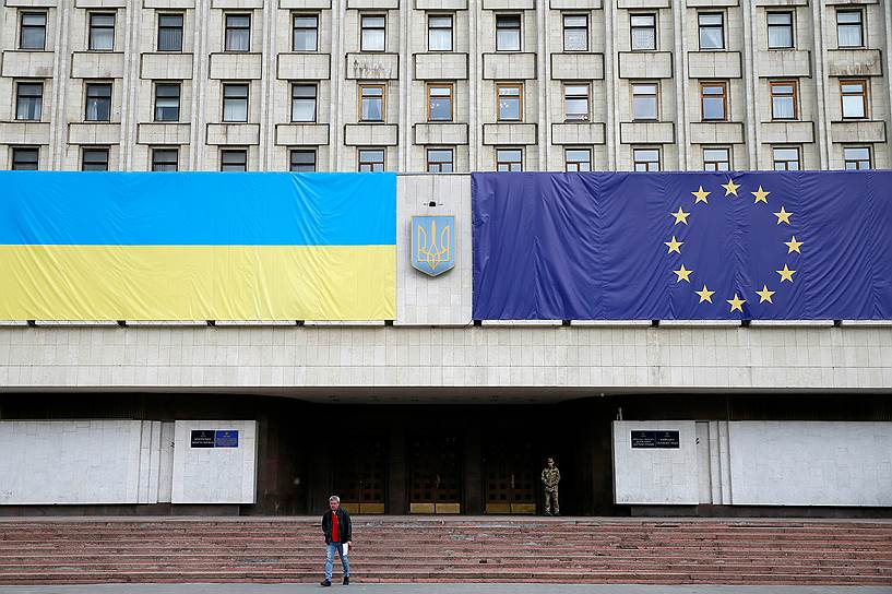 17 мая. В Страсбурге состоялась церемония подписания законодательного акта о безвизовом режиме Евросоюза с Украиной, который начнет действовать с 11 июня