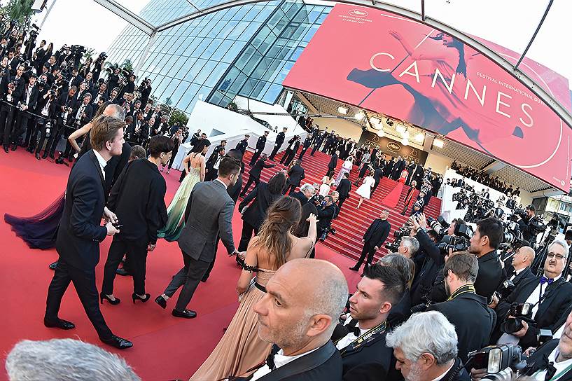 17 мая. Во Франции стартовал 70-й Международный Каннский кинофестиваль