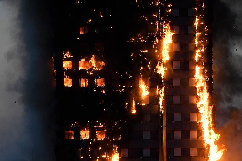 В ночь на 14 июня 2017 года в западном Лондоне загорелась 27-этажная жилая высотка Grenfell Tower. Возгорание началось около 1:30 по местному времени на 2-м этаже и распространилось до 27-го. В результате пострадали как минимум 30 человек, сообщалось, что есть погибшие