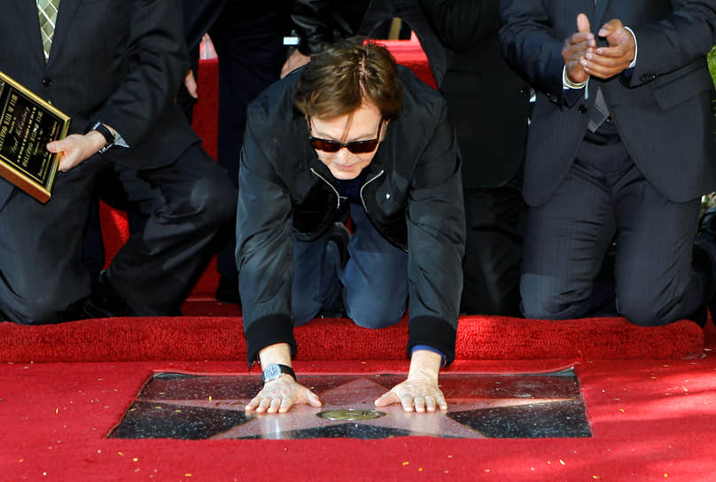 В 2012 году Пол Маккартни получил звезду на Аллее славы Голливуда. За нее он поблагодарил всех участников группы The Beatles