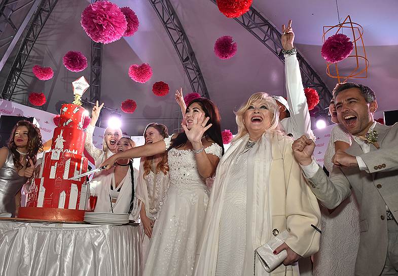 «Белая вечеринка» в рамках 39-го Московского Международного кинофестиваля в ресторане «Трамплин»
