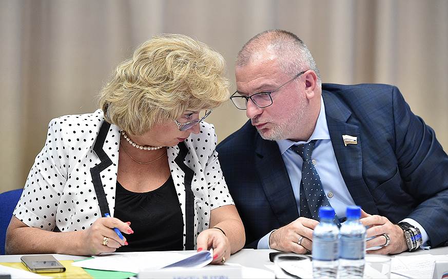 Уполномоченный по правам человека Татьяна Москалькова и сенатор Андрей Клишас