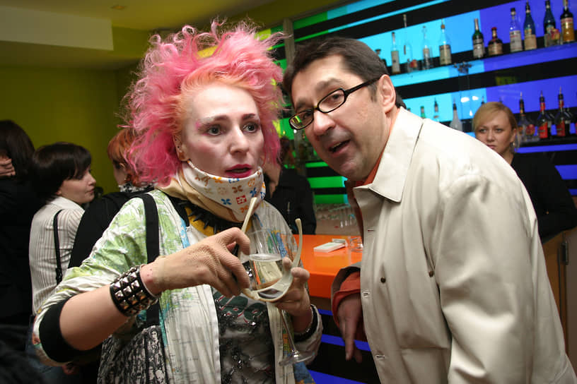 В 2003-2010 годах Жанна Агузарова давала концерты в столичных клубах. Основу ее репертуара составляли песни из «Русского альбома» и хиты группы «Браво»