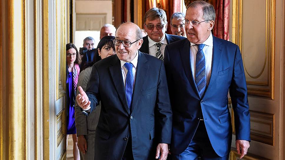Как прошел визит министра иностранных дел России во Францию