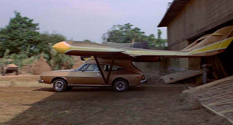 В 1974 году в фильме про Джеймса Бонда «Человек с золотым пистолетом» главный злодей сбежал от преследования на AMC Matado, которая была снабжена крыльями, реактивным двигателем и блоком хвостового отсека по типу самолета. Сам автомобиль служил фюзеляжем и шасси.