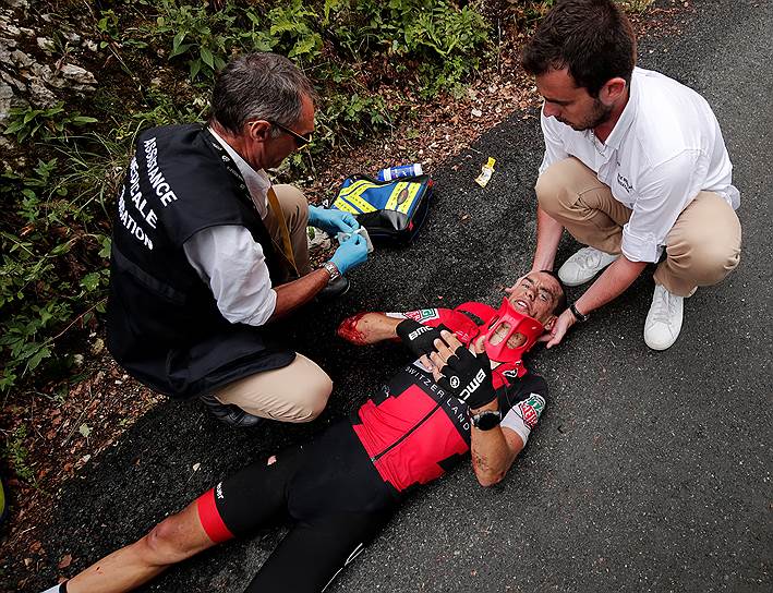 Австралийский велогонщик Ричи Порт сошел с дистанции, получив травму на 9-м этапе гонки