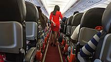 Пассажирским креслам в самолетах запретили сокращаться в размерах