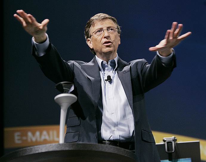 За всю свою жизнь Билл Гейтс отдал на благотворительность свыше $35 млрд — большая часть из них пошла в созданный им вместе с женой Фонд Билла и Мелинды Гейтс. Фонд занимается распределением грантов по всему миру в областях сельского хозяйства, здоровья, образования. Крупнейшее пожертвование миллиардер совершил в 1999 году — тогда на благотворительность Билл Гейтс отдал $16 млрд, еще один крупный взнос он сделал в  2017 году — $4,6 млрд
