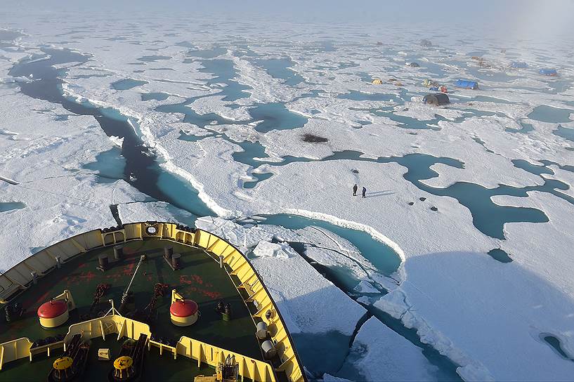 С 1950 по 1991 год в Арктике одновременно работали по две или даже три советские дрейфующие станции, а первая российская была открыта в апреле 2003 года. 10 августа 2015 года завершила свою работу последняя на сегодняшний день станция — «Северный полюс-2015»