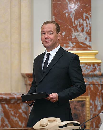1-е место — премьер-министр Дмитрий Медведев