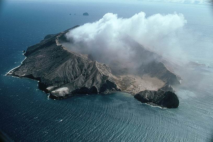 Вулкан Вакаари уже 200 лет находится в частных руках