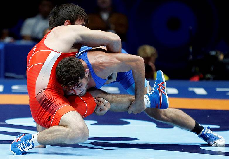 Гаджимурад Рашидов в категории до 61 кг стал серебряным призером, уступив на туше теперь уже трехкратному чемпиону мира азербайджанцу Гаджи Алиеву