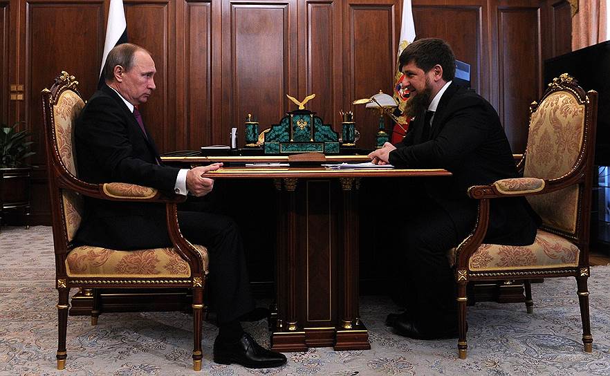 Президент России Владимир Путин (слева) и глава Чечни Рамзан Кадыров