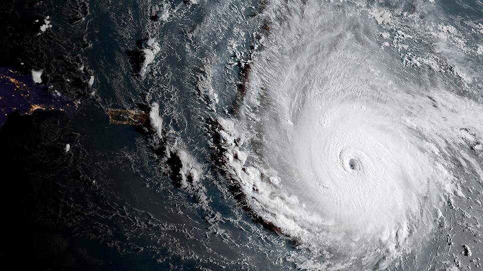 Снимок со спутника. Идущий к США ураган «Ирма», которому была присвоена пятая категория