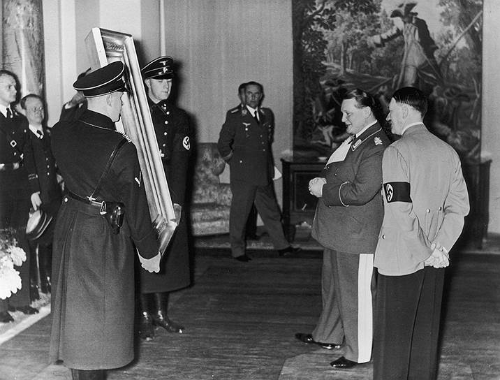 Герман Геринг, как и Гитлер, был большим поклонником Вермеера, из-за чего в его коллекции оказалась картина Меегерена