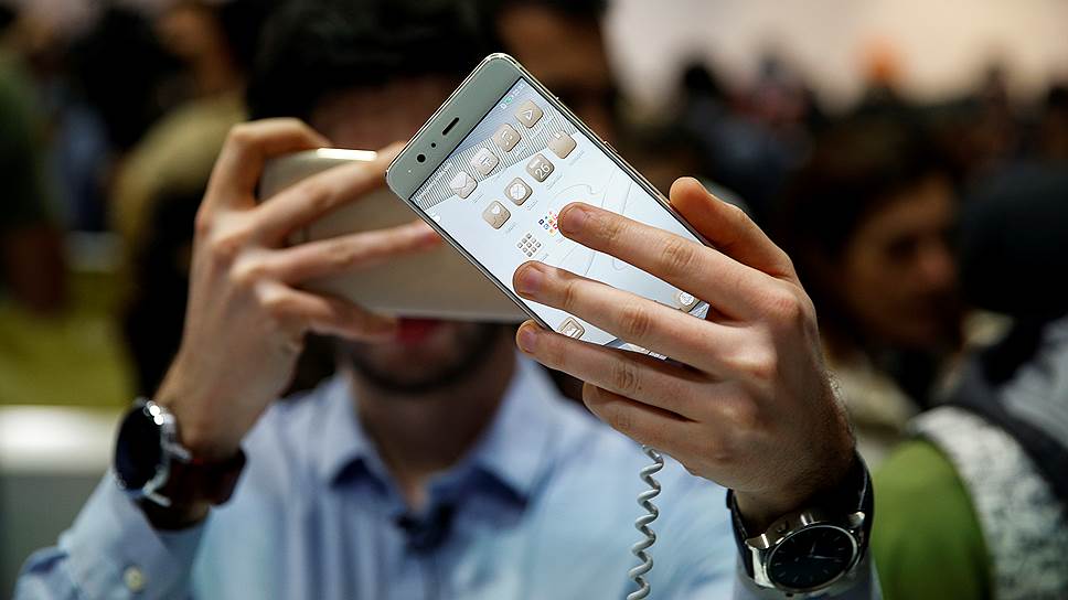 Как Huawei впервые опередила Apple по продажам смартфонов в мире