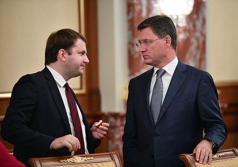 Министр экономического развития России Максим Орешкин (слева) и министр энергетики Александр Новак