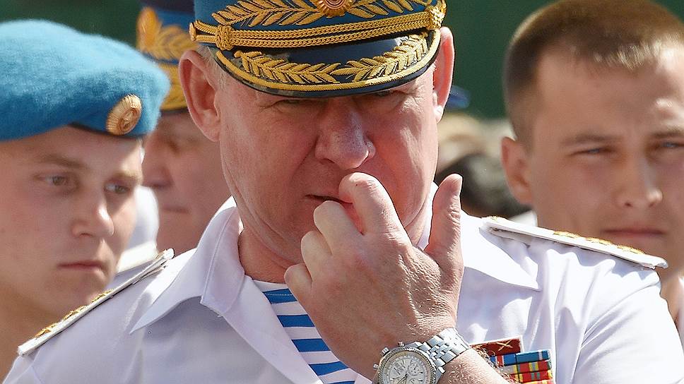 Командующий воздушно-десантными войсками (ВДВ) РФ генерал-полковник Андрей Сердюков