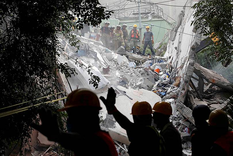 19 сентября. На юге Мексики произошло землетрясение магнитудой 7,4. В результате катастрофы погибли более 200 человек