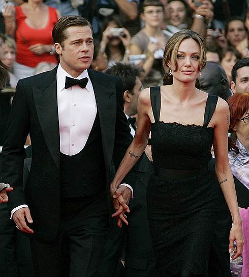 В 2005 году на съемках фильма «Мистер и миссис Смит» начались отношения голливудских актеров Брэда Питта и Анджелины Джоли. Несмотря на наличие троих общих детей и троих приемных, свои отношения пара оформила официально только в 2014 году. Однако уже в сентябре 2016 года супруги сообщили о намерении развестись. Бракоразводный процесс сопровождался рядом неоднозначных заявлений прессе, а также спорами об опеке над детьми