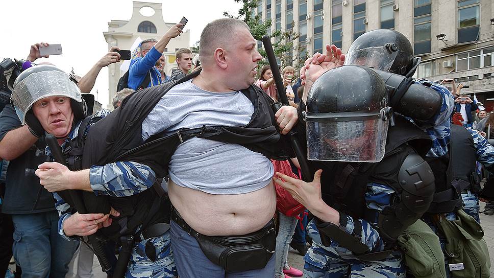Почему Совет Европы раскритиковал принятые Россией после акций 2012 года поправки к закону о митингах