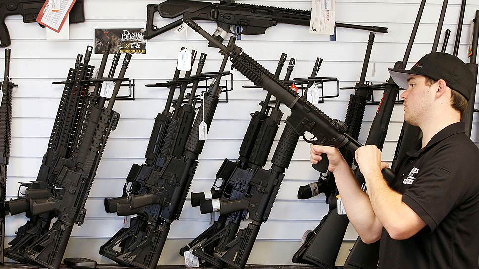 Почему стрельба в Лас-Вегасе подняла котировки производителей оружия