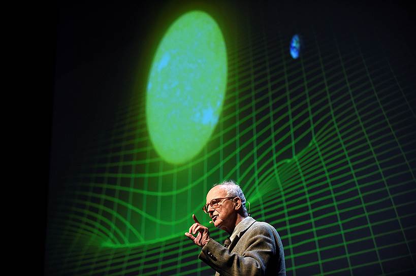 Нобелевский комитет присудил им премию с формулировкой за «решающий вклад в детектор LIGO (лазерно-интерферометрическая гравитационно-волновая обсерватория.— “Ъ”) и наблюдение за гравитационными волнами»
&lt;br>На фото: Райнер Вайсс (Массачусетский технологический университет)
