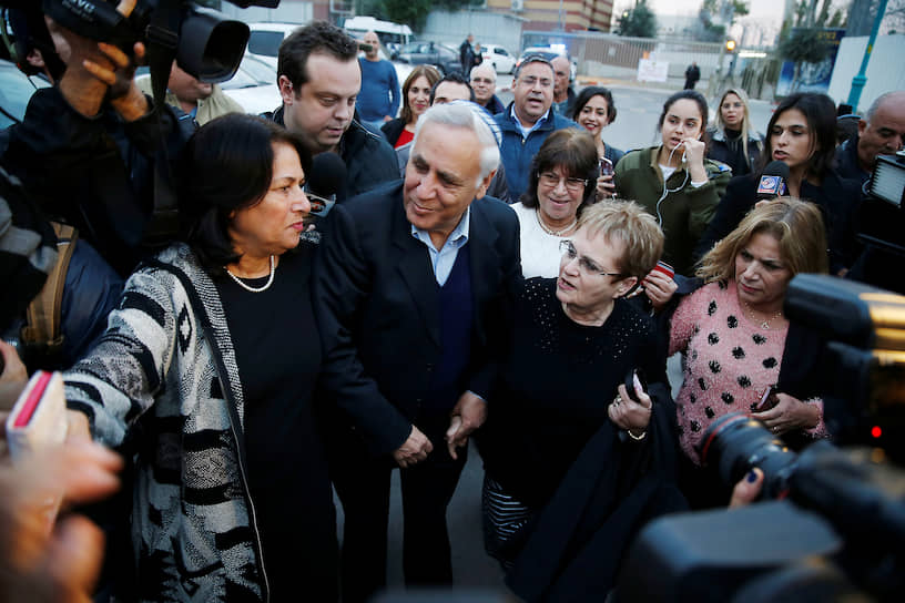 В марте 2011 года суд Тель-Авива приговорил экс-президента Израиля Моше Кацава к семи годам лишения свободы. Его признали виновным в двух изнасилованиях в 1998 году и сексуальных домогательствах к двум женщинам в период его президентского срока (с 2000 по 2007 год). В декабре 2016 года он вышел из тюрьмы