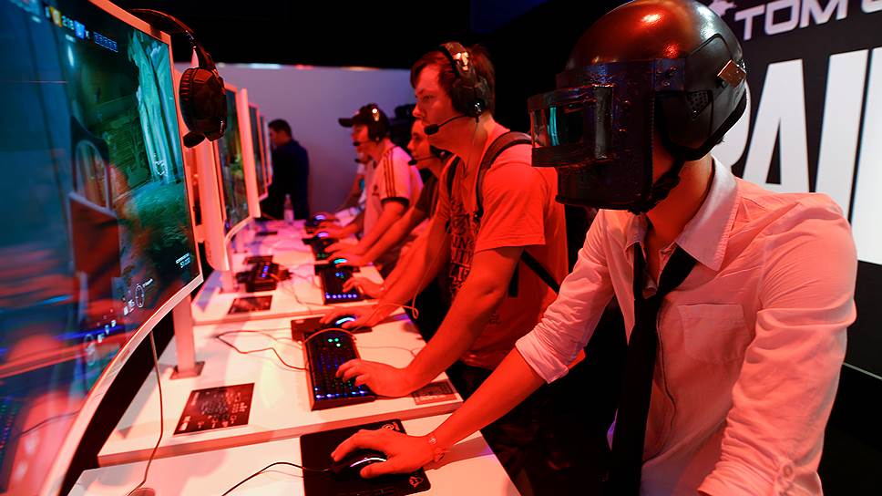 Почему игровая индустрия движется от одиночных игр к многопользовательским