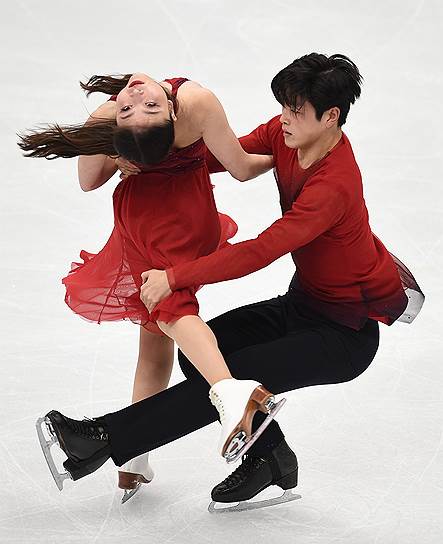 Майя Шибутани и Алекс Шибутани (США) в танцах на льду