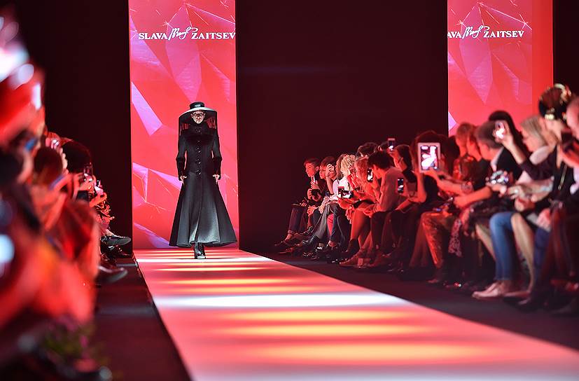 Показ коллекции SLAVA ZAITSEV на Mercedes-Benz Fashion Week Russia