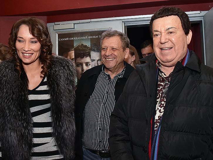 Директор журнала «Ералаш» Борис Грачевский (в центре) с супругой Екатериной и депутат Госдумы Иосиф Кобзон 