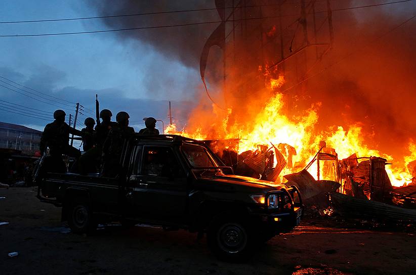 Найроби, Кения. Столкновения между демонстрантами и полицией 
