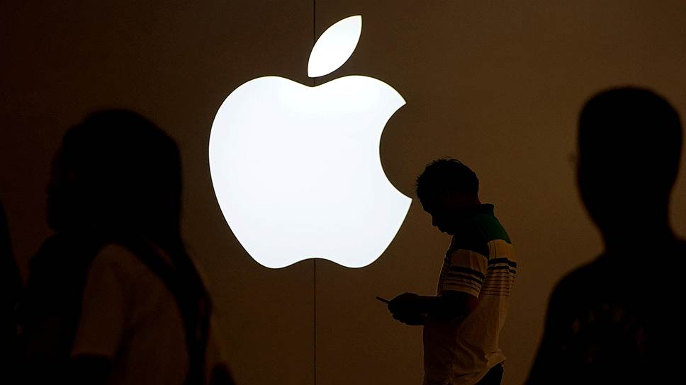 Капитализация Apple впервые превысила $900 млрд