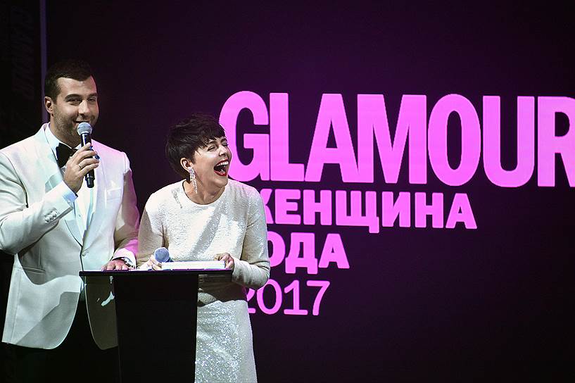 Телеведущие Иван Ургант и Ольга Шелест на церемонии вручения премии «Женщина года 2017» по версии журнала Glamour в музыкальном театре «Геликон-Опера»