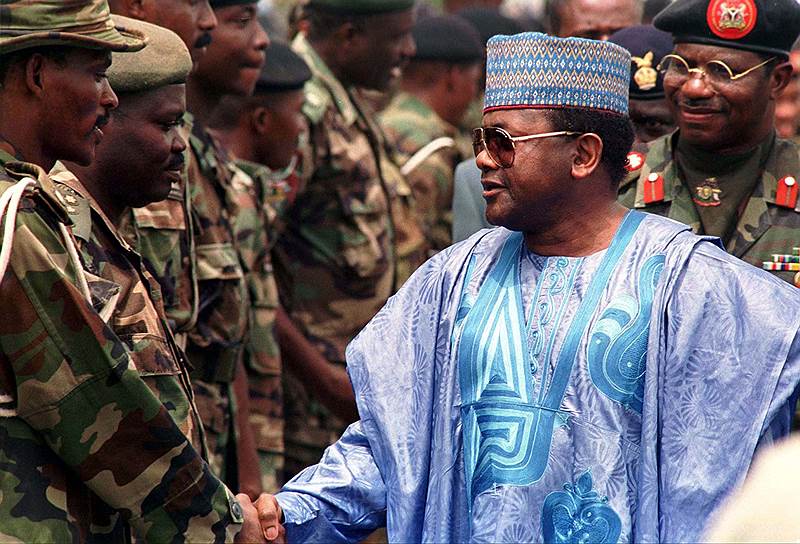 Бывший диктатор Нигерии Сани Абача