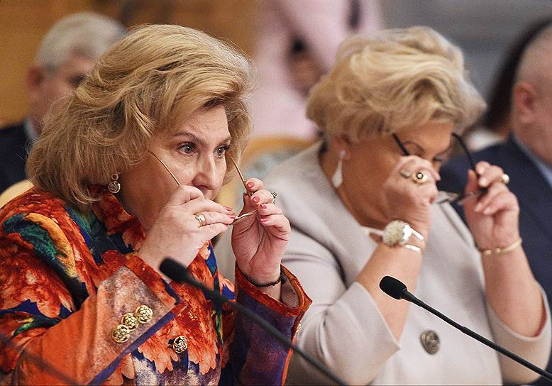 Уполномоченные по правам человека в России и Москве Татьяна Москалькова (слева) и Татьяна Потяева