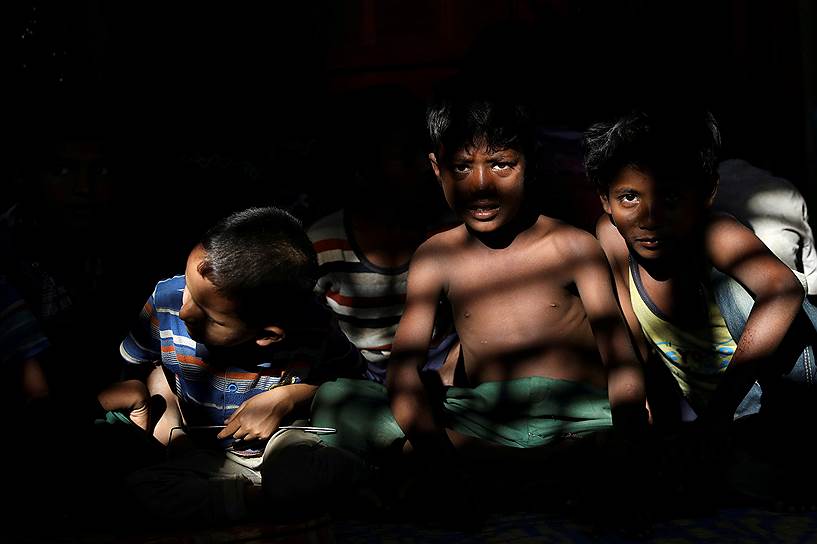 Кокс-Базар, Бангладеш. Дети в лагере беженцев-рохинджа