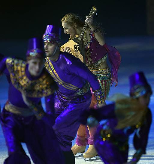 Фигуристка Татьяна Навка во время выступления на премьере мюзикла на льду &quot;Руслан и Людмила&quot; во Дворце спорта &quot;Мегаспорт&quot;