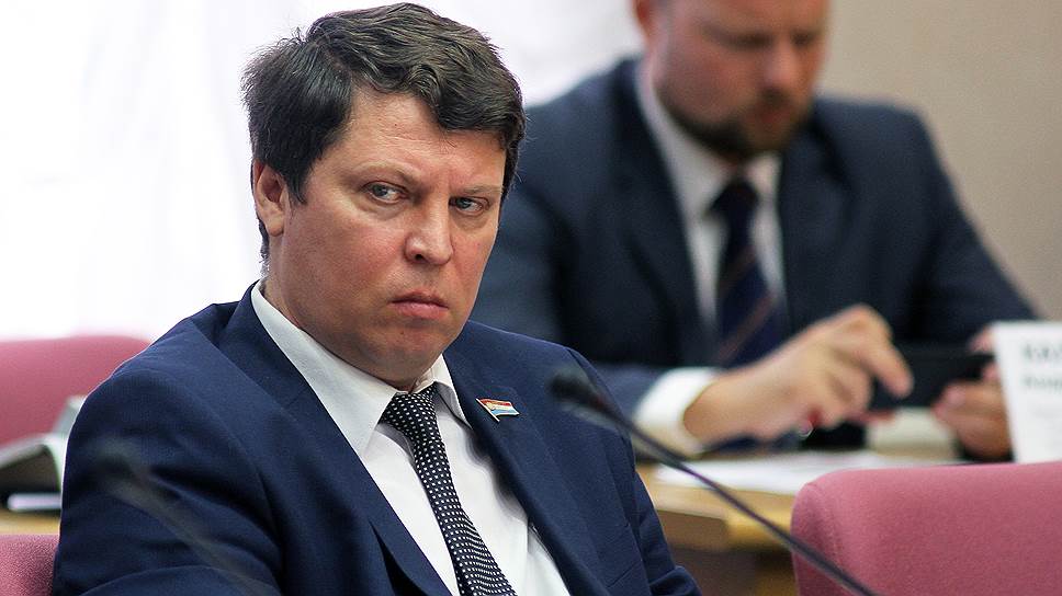 Депутат Самарской губернской думы Михаил Матвеев о том, как городским властям удается обходить собственные запреты