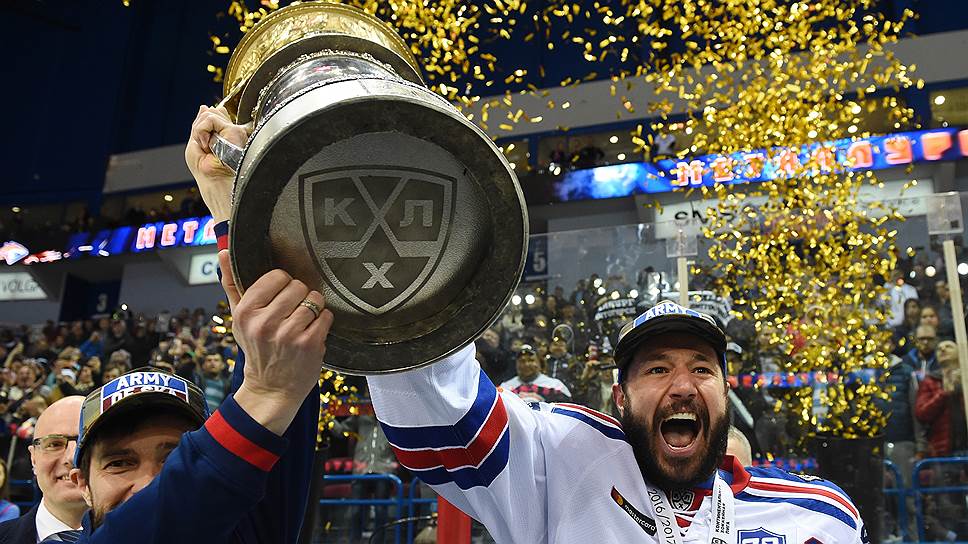 СКА и ЦСКА больше всех тратят на зарплаты хоккеистов