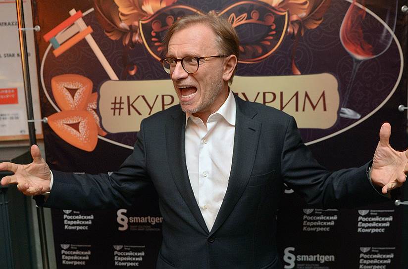 Руководитель компании «Уникум» Борис Белоцерковский во время празднования Пурима в джаз-клубе JAM
