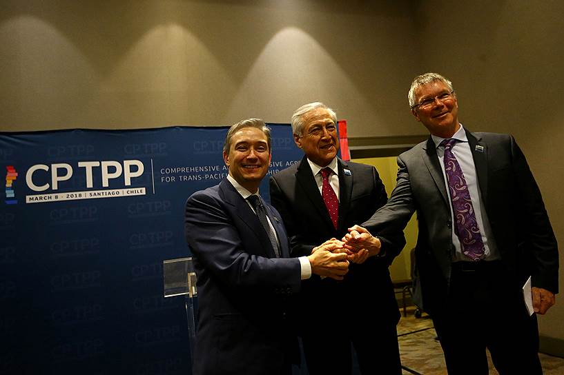 Слева направо: министр международной торговли Канады Франсуа-Филипп Шампань, министр иностранных дел Чили Геральдо Муньос и министр торговли Новой Зеландии Дэвид Паркер
