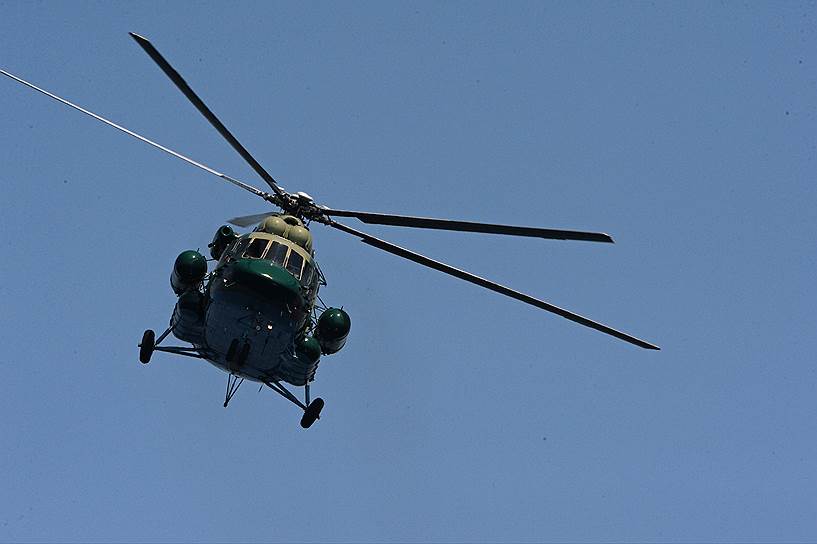 7 марта. В Чечне у границы с Грузией &lt;a href=&quot;/doc/3568702&quot;>потерпел крушение&lt;/a> вертолет Ми-8 российской погранслужбы. Трое человек погибли, четверо пропали без вести, двое выжили