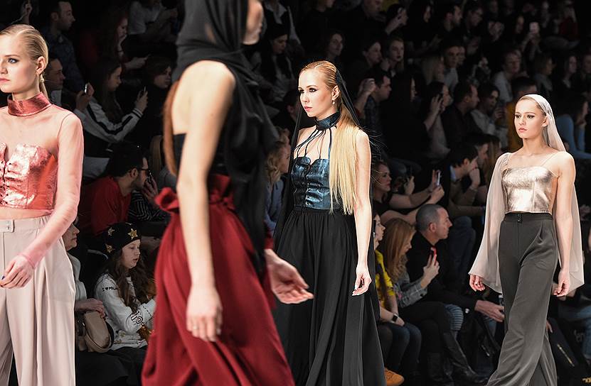 Показ новой коллекции, представленной Kazakhstan Fashion Week