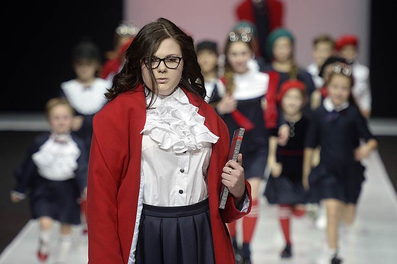 Показ коллекции школы-студии детской одежды Полины Голубь в рамках Moscow Fashion Week