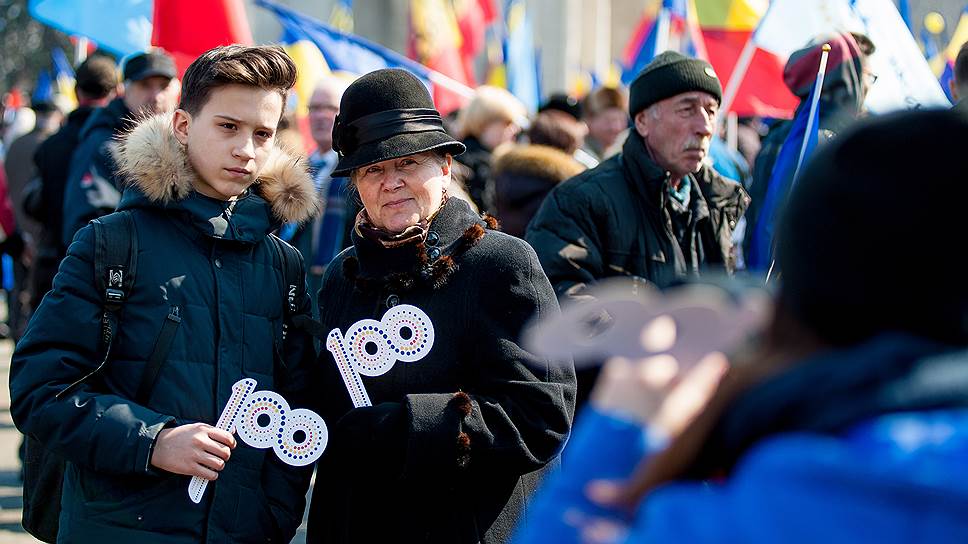 Сторонники объединения. Объединитель Румынии личности. Румыния новости сегодня.