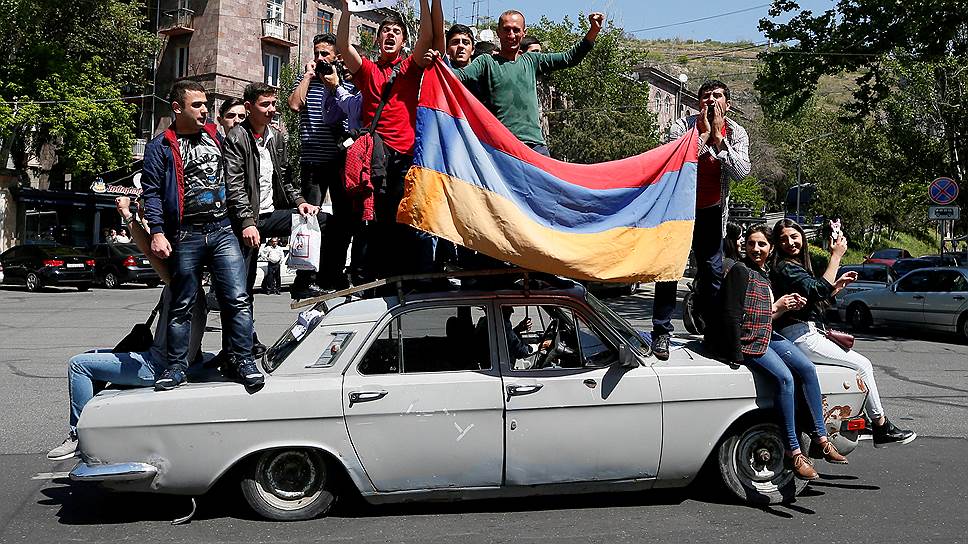 Как армянская оппозиция выдвинула свою кандидатуру